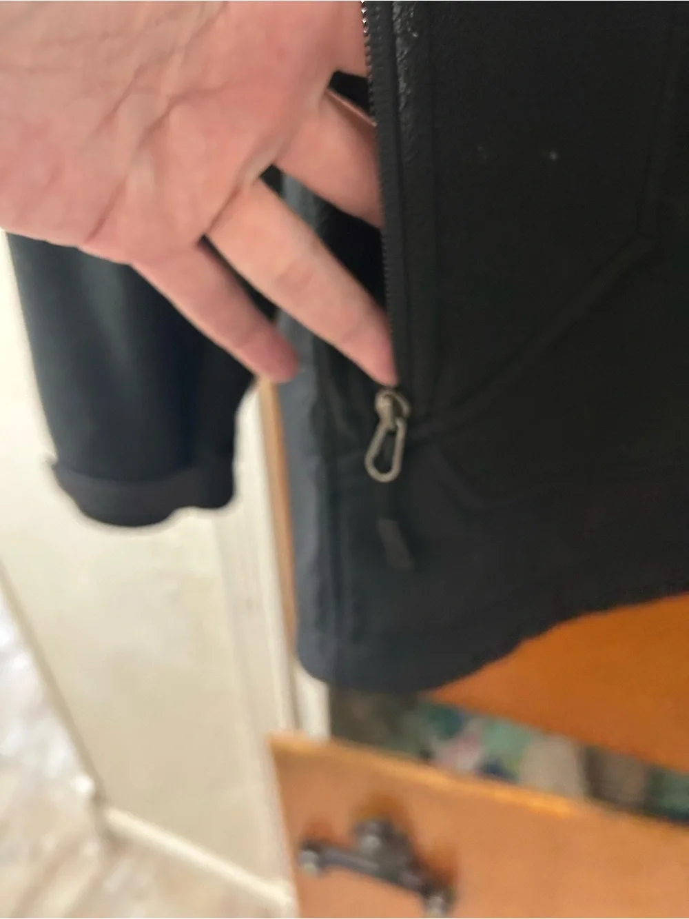 The North Face Black Men’s Lightweight Full-Zip Jacket